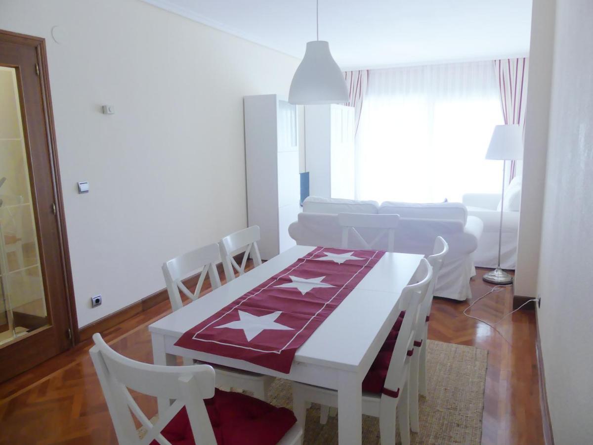 Apartamento Luminoso, Funcional Y Amplio En Zona Hospitalaria Pamplona Kültér fotó